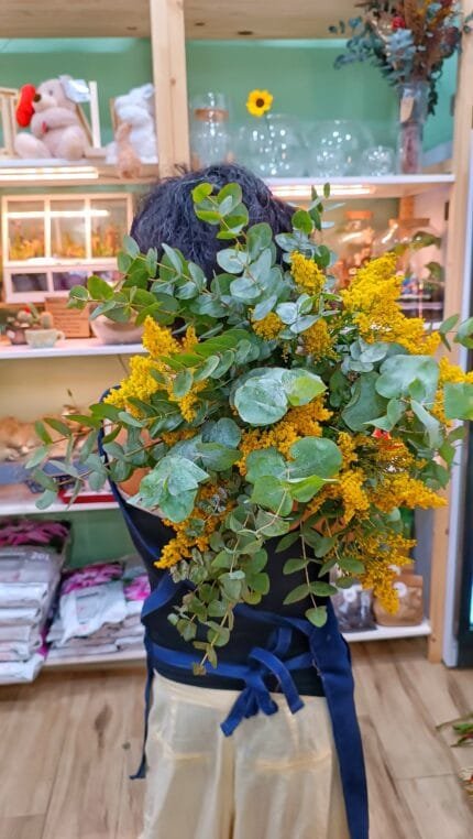 Ramo de Eucalipto y Solidago