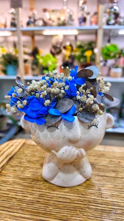 Jarrón Niña con Flores Preservadas