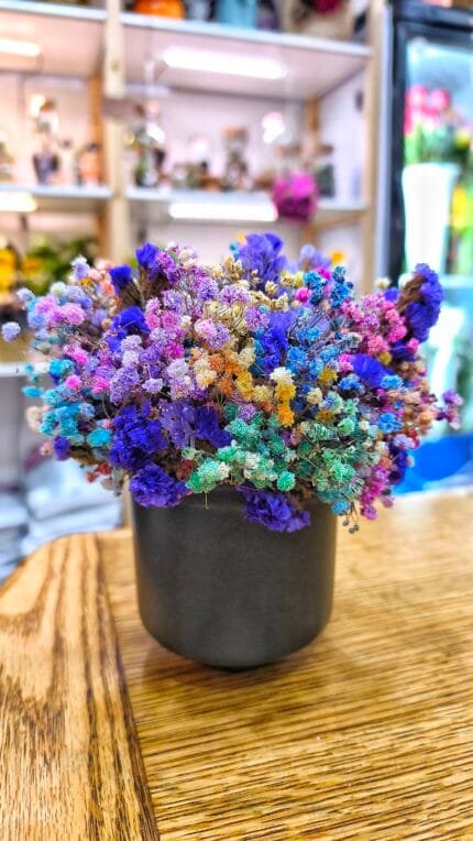 Vaso de Cerámica con Flores Preservadas